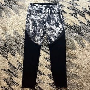 Half sheer leggings size small